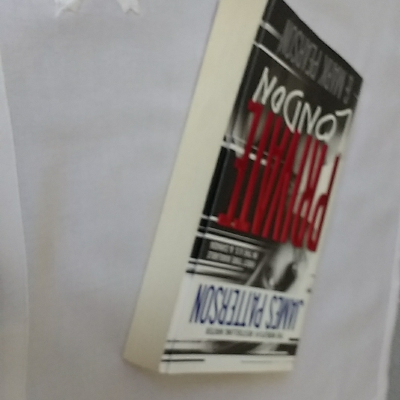 Private London paperback - Picture 4 of 4